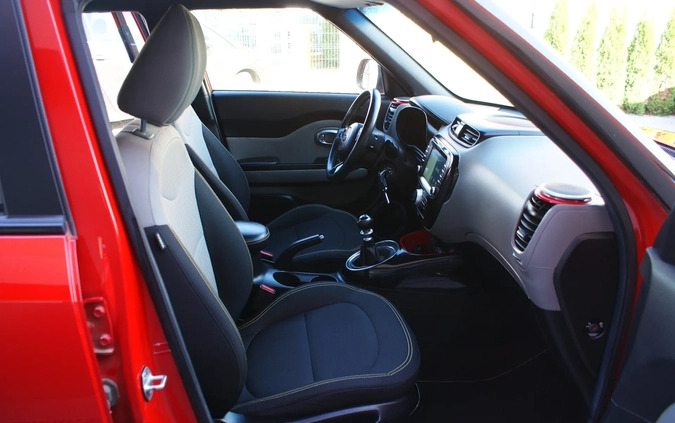 Kia Soul cena 57900 przebieg: 86000, rok produkcji 2016 z Białystok małe 326
